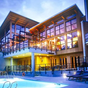 5* Resort &